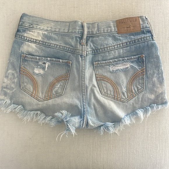 Hollister ripped jeans shorts size 0 waist 24 - Picture 2 of 3